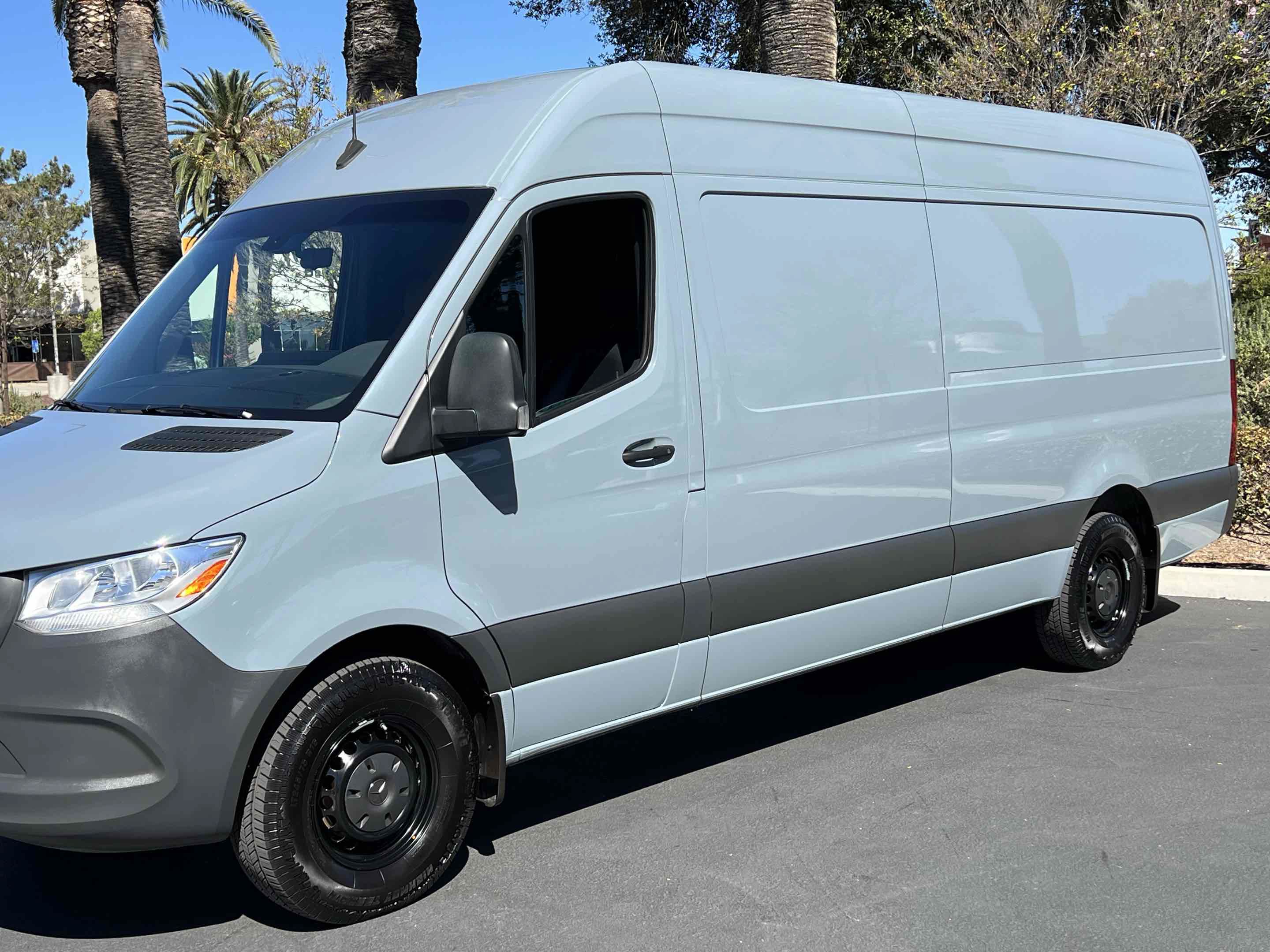 Used 2024 Mercedes-Benz Sprinter 2500 image 52