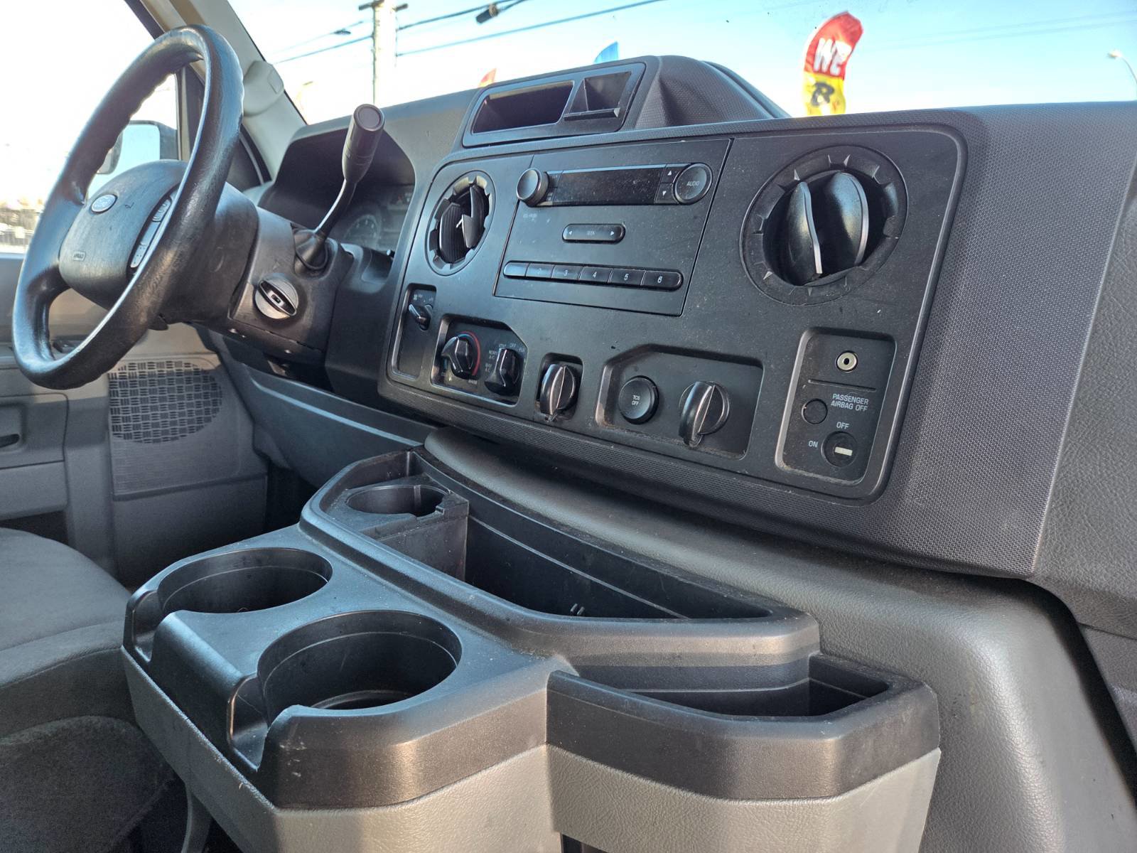 Used 2014 Ford E-250 and Econoline 250 w/ Power Group image 14