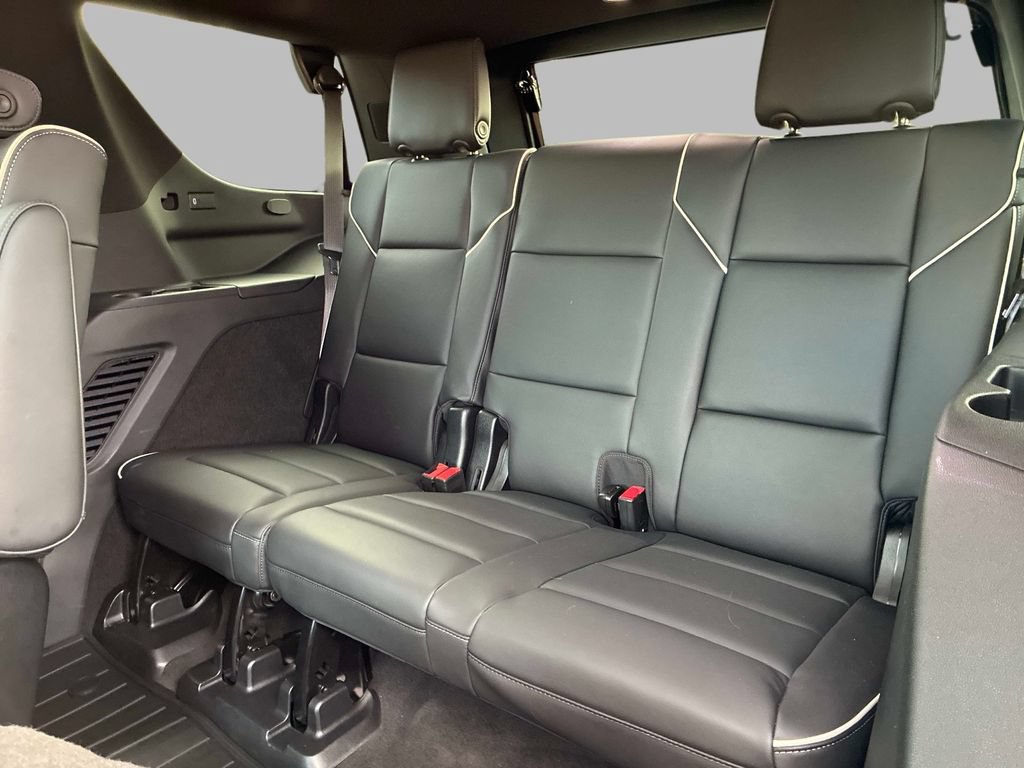 Used 2024 Cadillac Escalade Premium Luxury w/ Performance Package AWD/4WD image 11