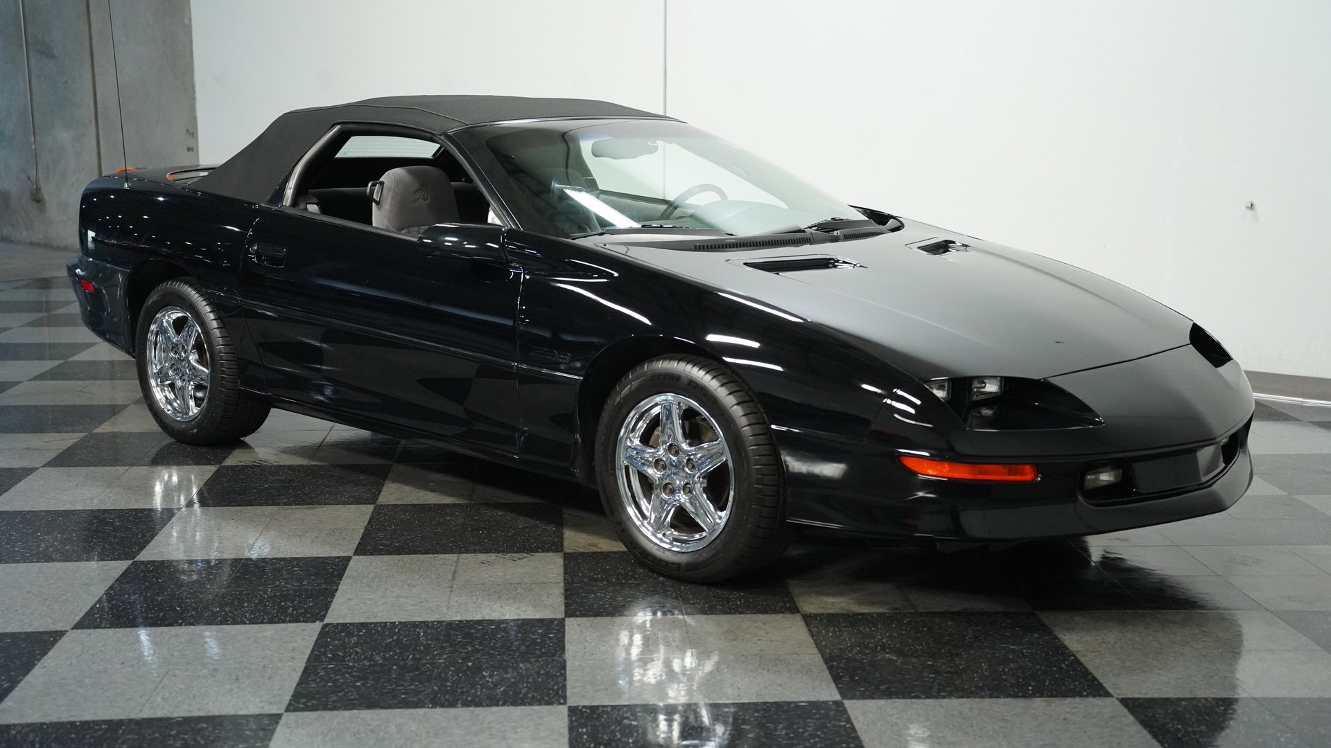 Used 1997 Chevrolet Camaro Z28 w/ Preferred Equipment Group 2 image 13