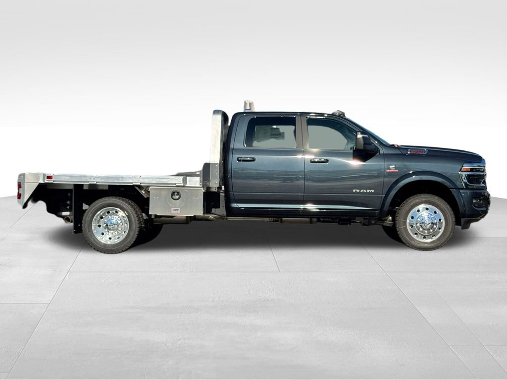 New 2026 RAM 4500 4x4 Crew Cab DRW w/ Laramie Trim Package image 8
