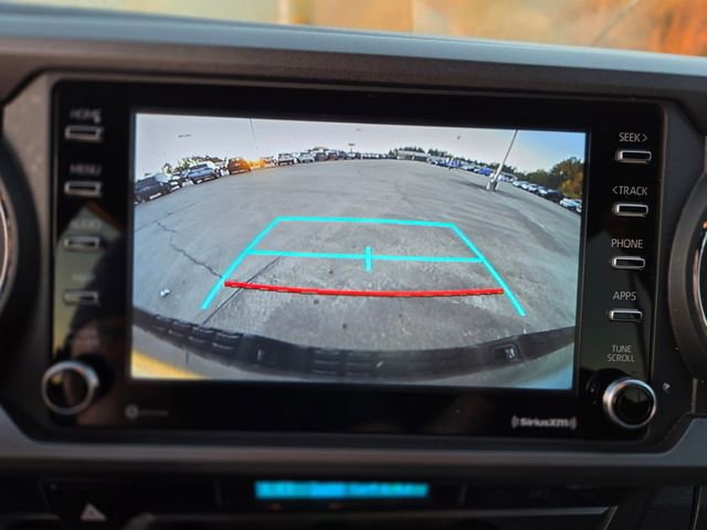 Used 2022 Toyota Tacoma TRD Off-Road image 25