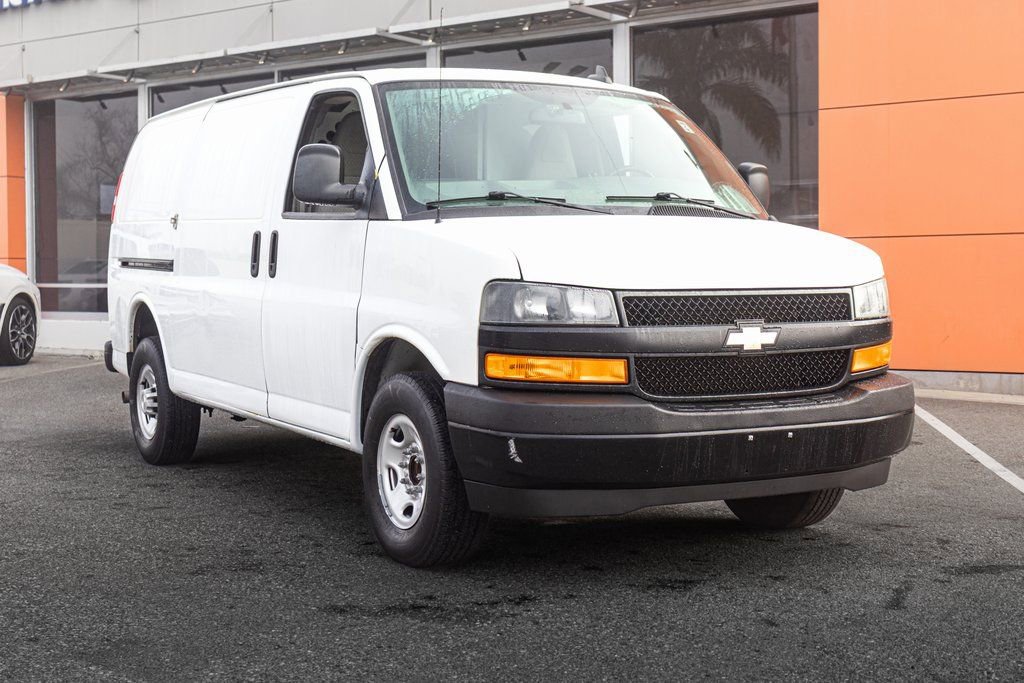 Used 2021 Chevrolet Express 2500 w/ Driver Convenience Package image 6