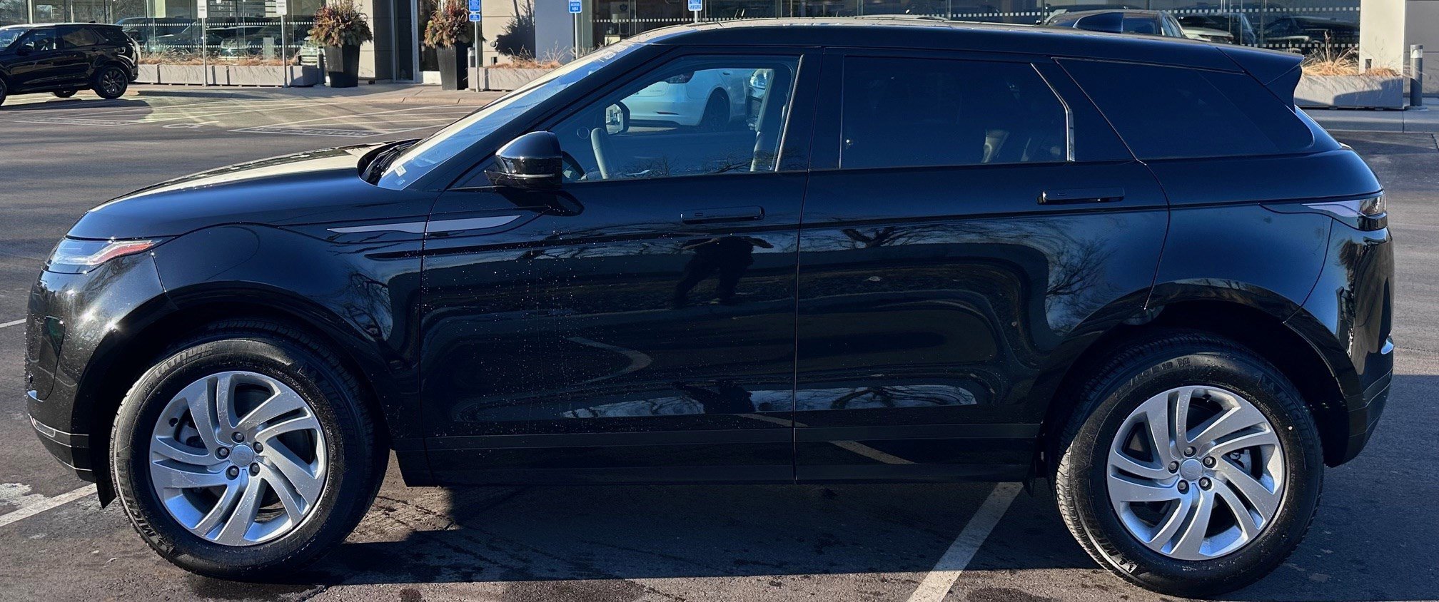 Used 2026 Land Rover Range Rover Evoque S image 8