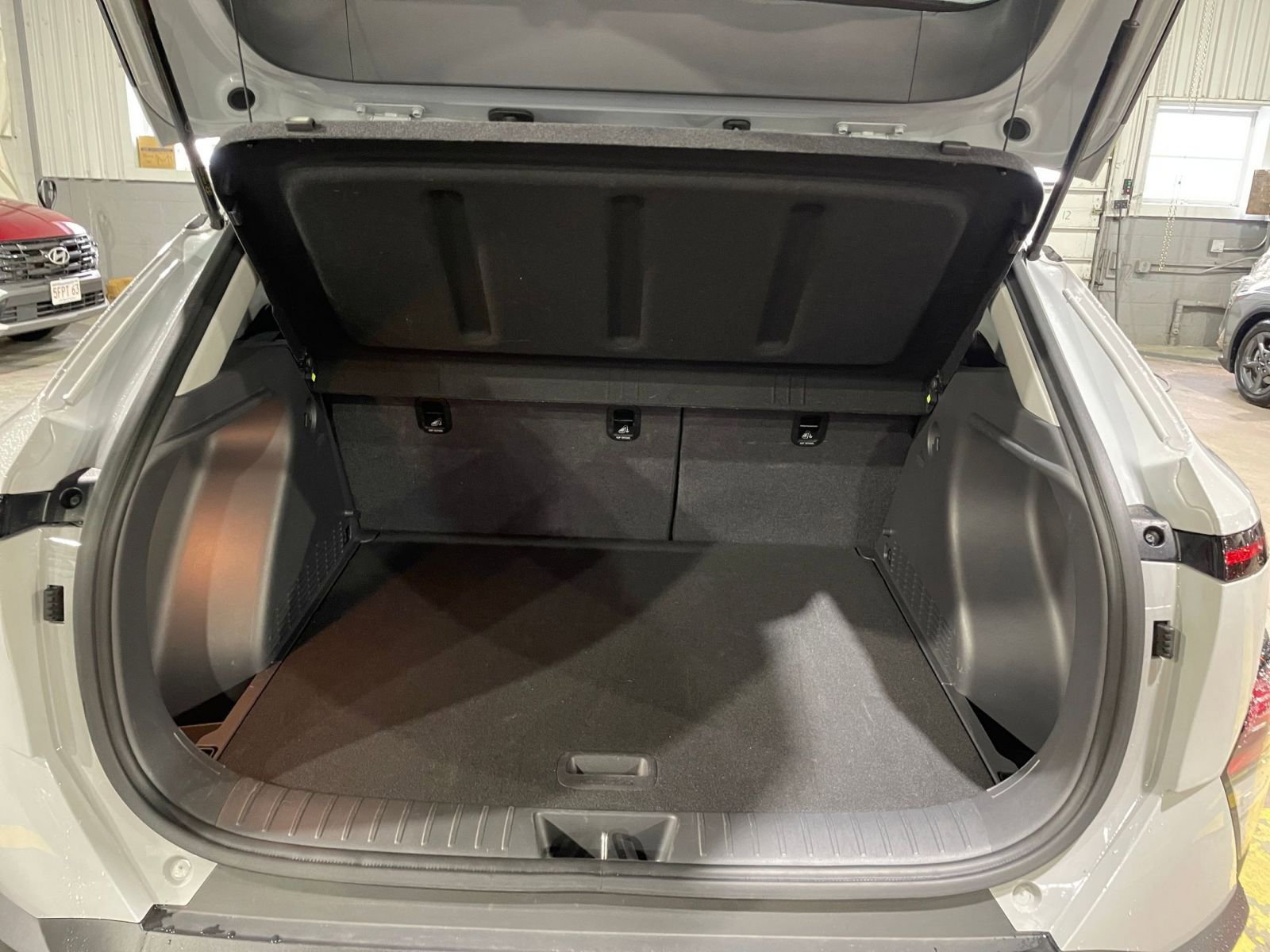 Used 2025 Hyundai Kona SEL image 32