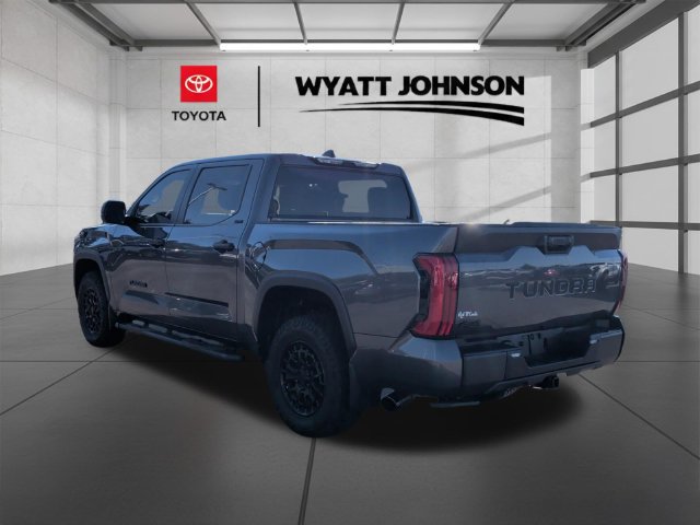 Used 2025 Toyota Tundra SR5 AWD/4WD image 10