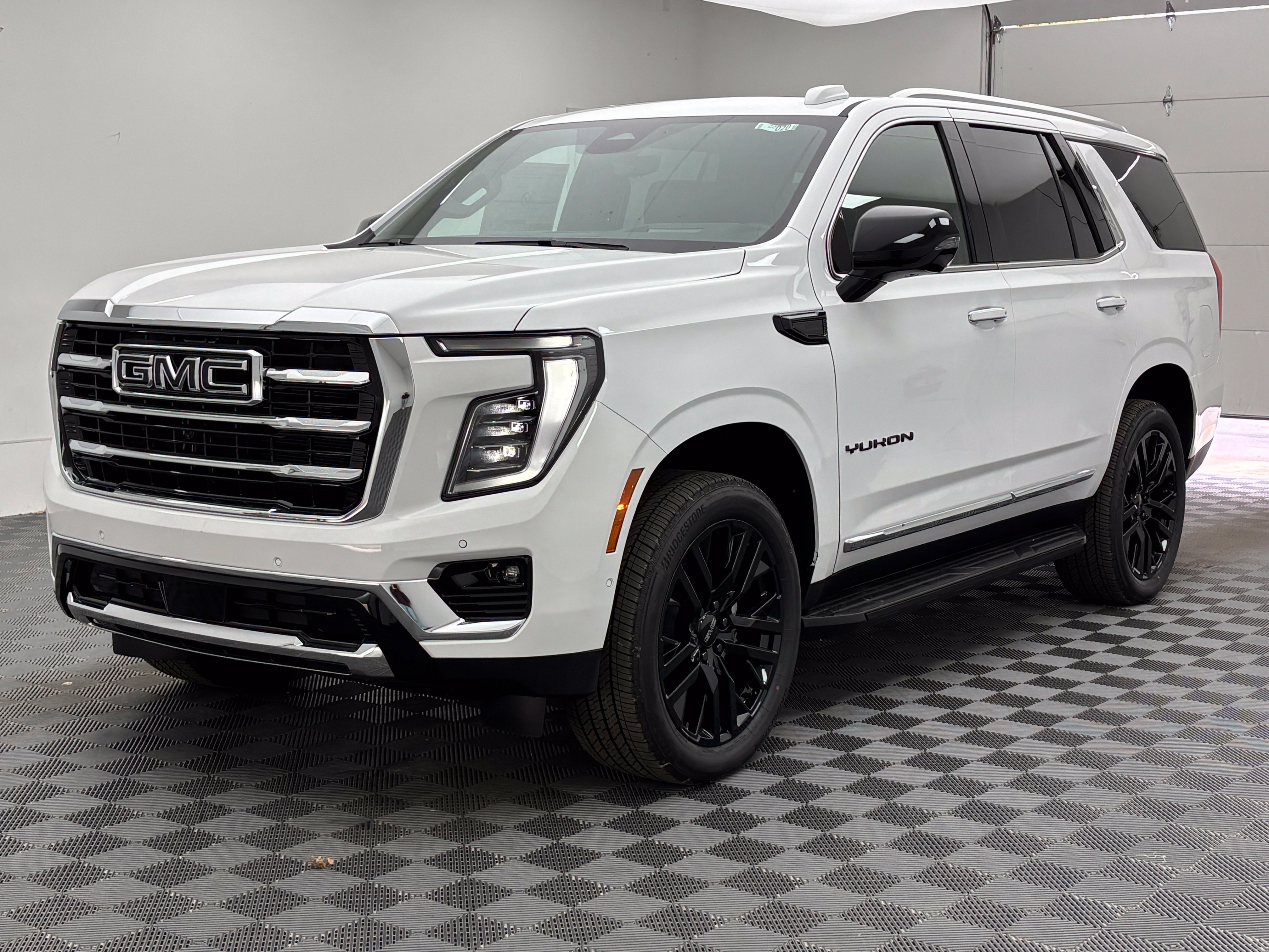 New 2026 GMC Yukon Elevation w/ Elevation Premium Package AWD/4WD image 2