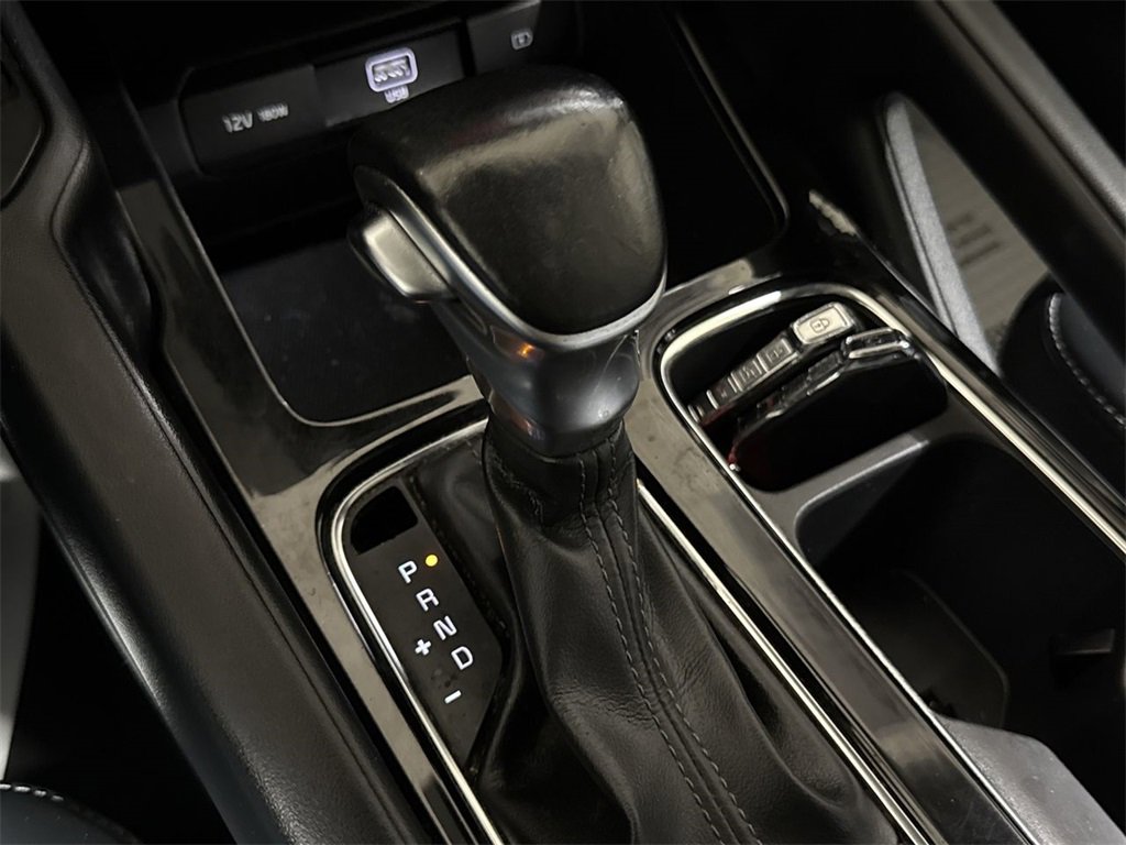 Used 2020 Kia Telluride S w/ S 8 Passenger Seating Package image 16