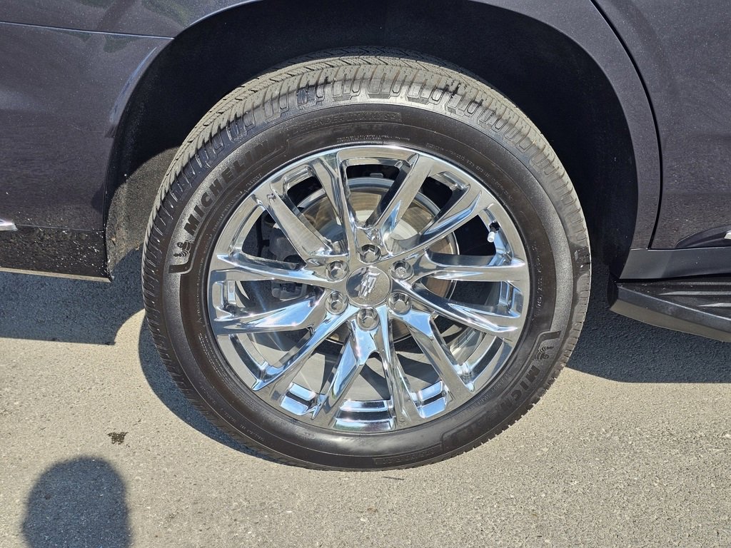 Used 2023 Cadillac Escalade Premium Luxury w/ LPO, Radiant Package image 11