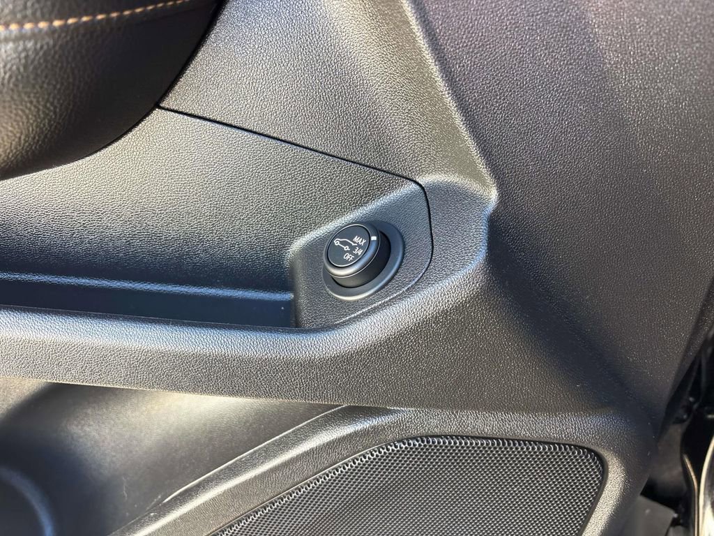 Used 2021 GMC Terrain SLT w/ Infotainment Package II image 19