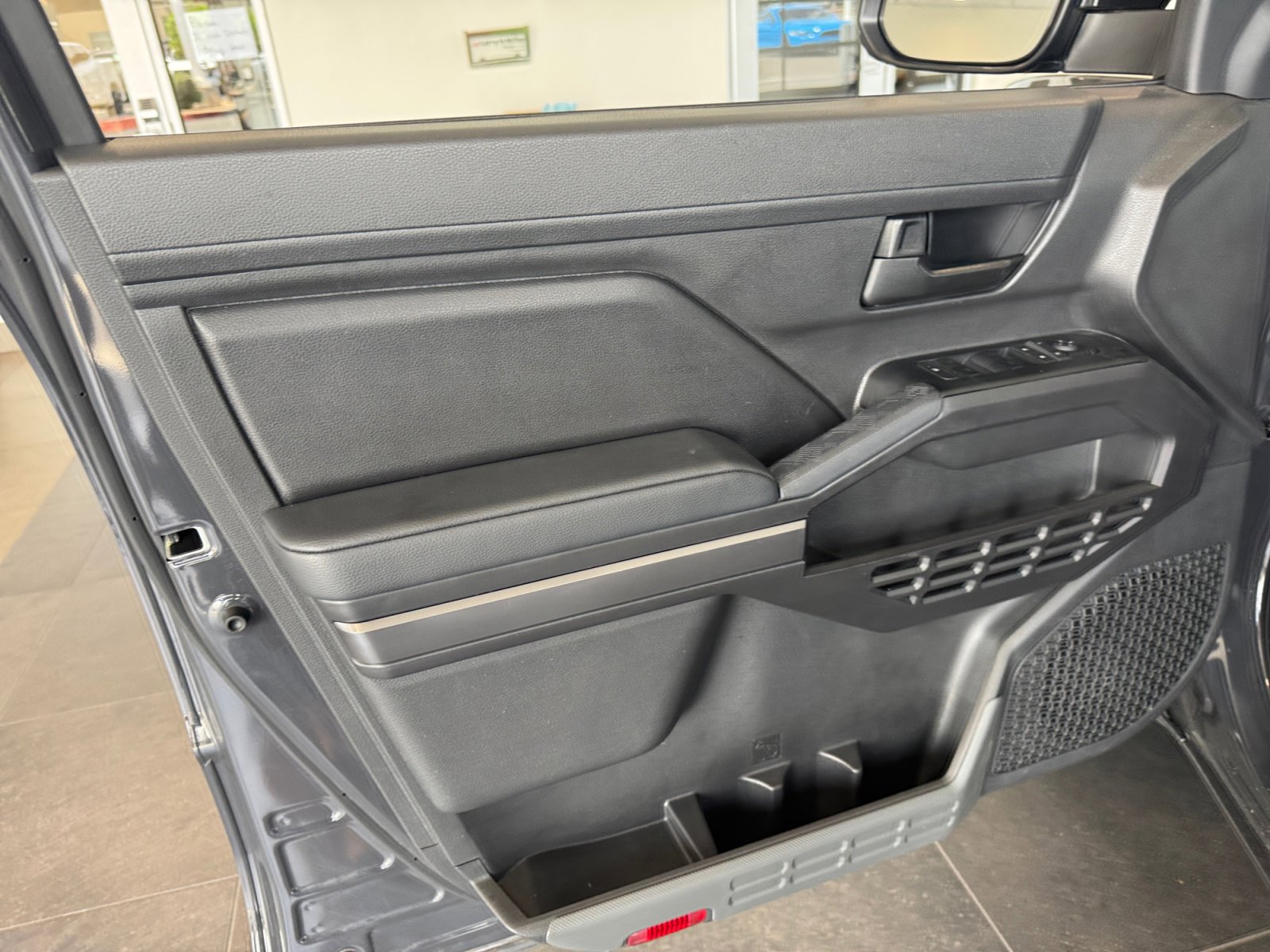 Certified 2025 Toyota Tacoma SR5 image 13