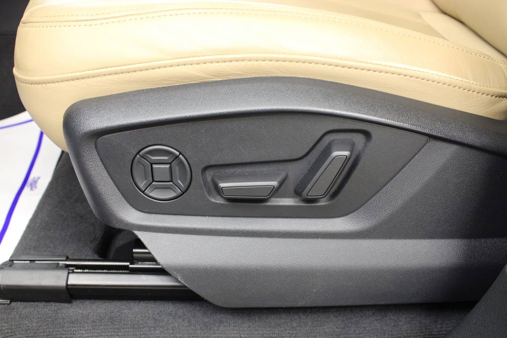 Used 2023 Audi Q7 2.0T Premium Plus w/ Premium Plus Package AWD/4WD image 21