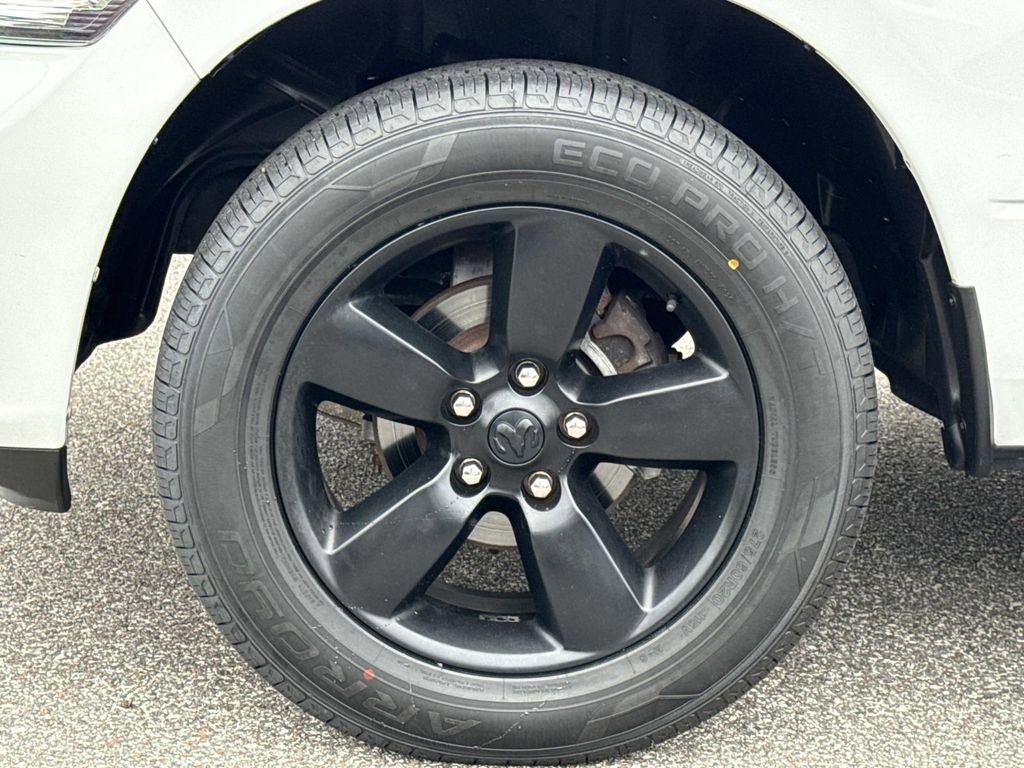 Used 2018 RAM 1500 Express w/ Express Value Package image 11