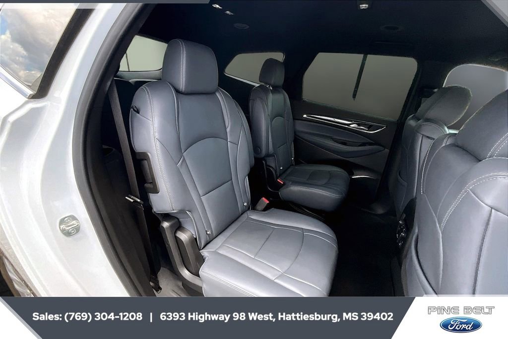 Used 2024 Buick Enclave Premium image 20