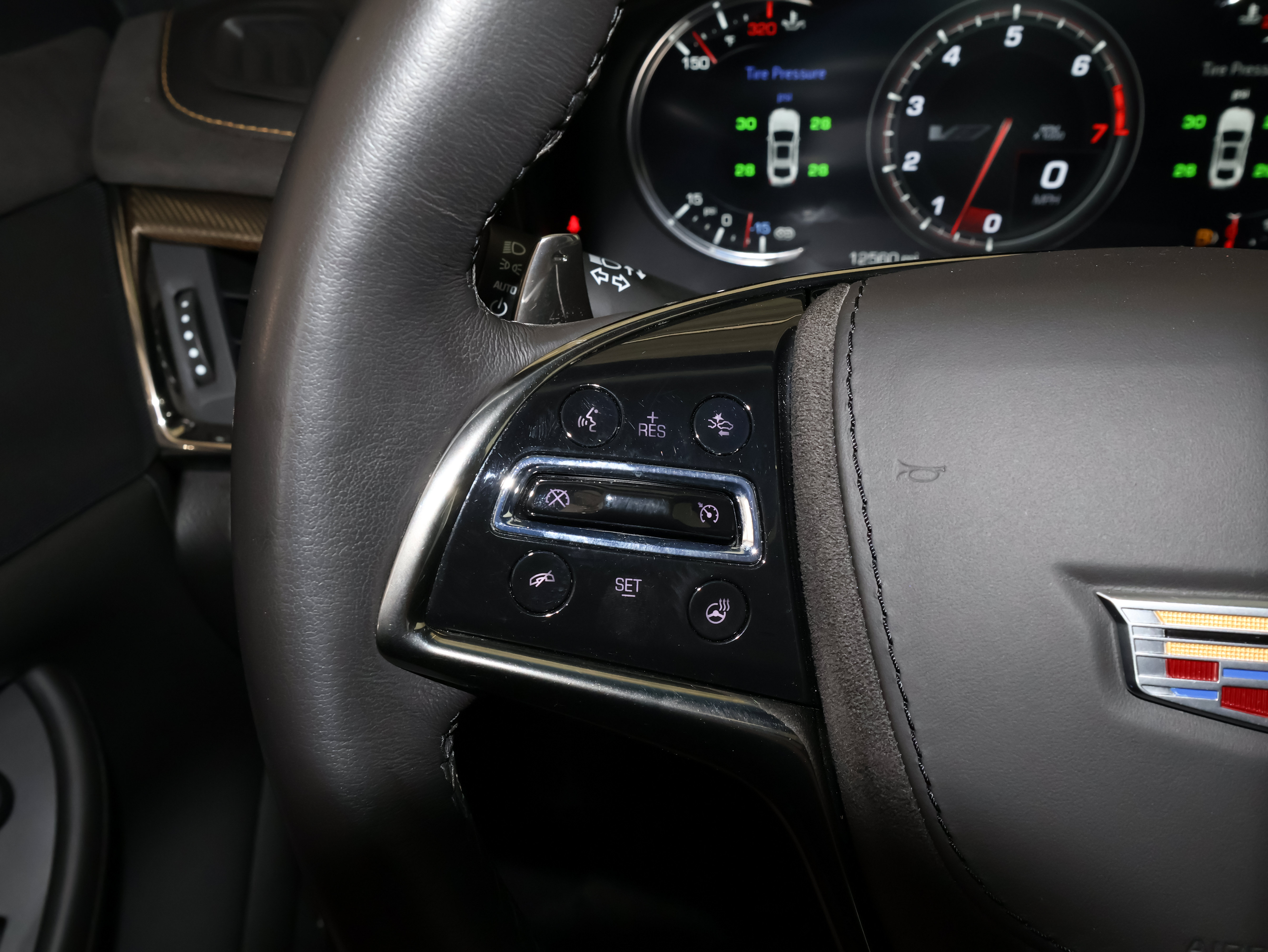 Used 2019 Cadillac CTS V w/ Luxury Package RWD image 34