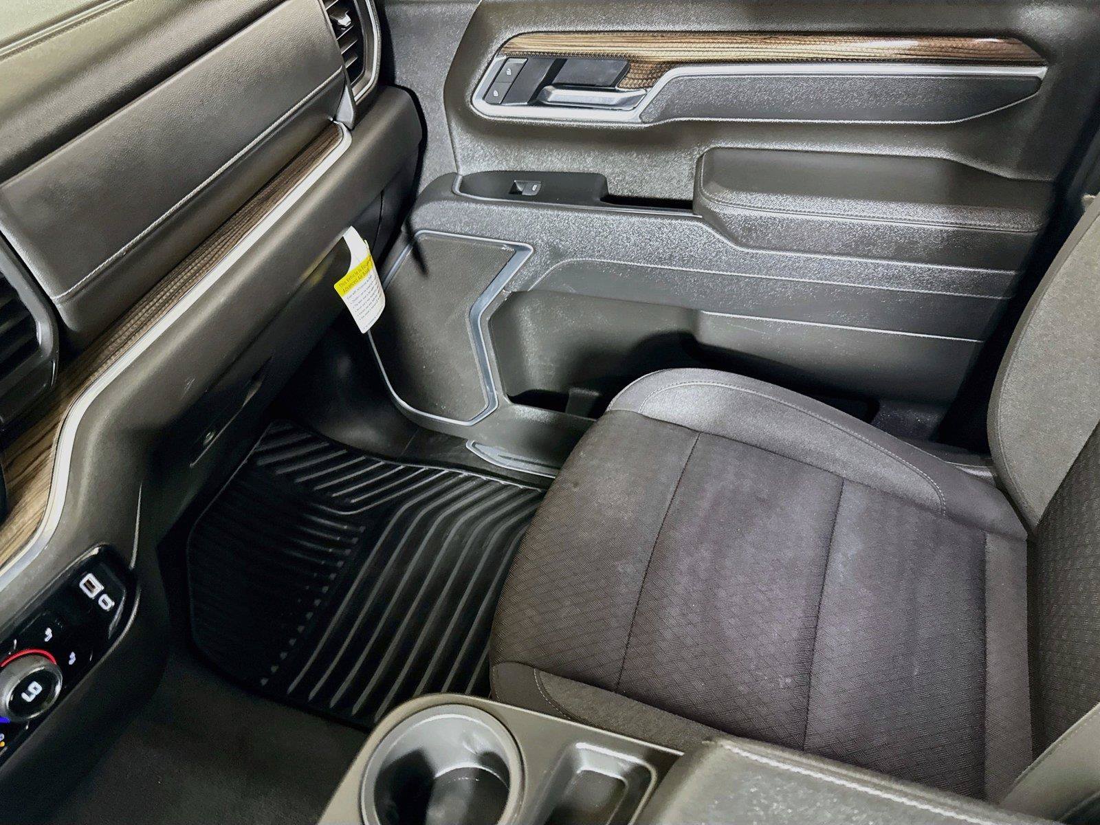 Used 2025 Chevrolet Silverado 2500 LT w/ Convenience Package AWD/4WD image 22