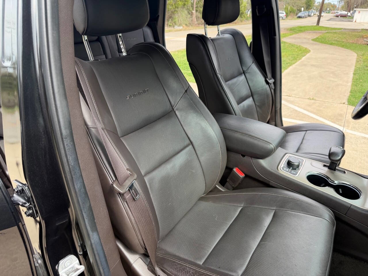 Used 2014 Jeep Grand Cherokee Summit AWD/4WD image 35