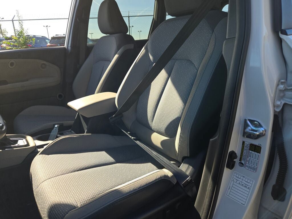 Certified 2025 Subaru Forester Premium AWD/4WD image 26