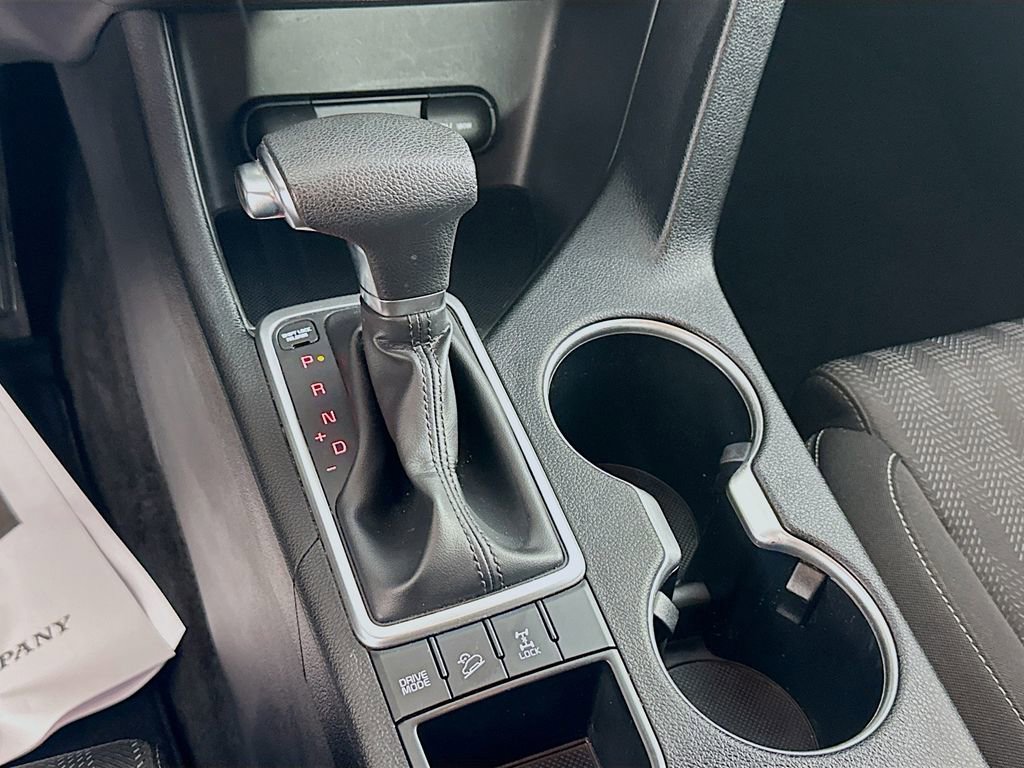 Used 2020 Kia Sportage LX image 16