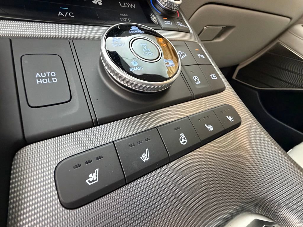 Certified 2023 Hyundai Palisade Calligraphy w/ Cargo Package image 26