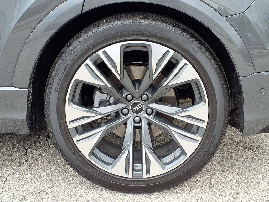 Used 2026 Audi Q8 Premium Plus AWD/4WD image 6