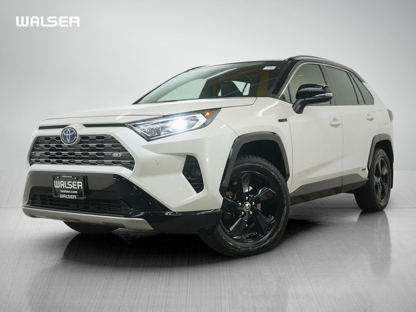 Used 2020 Toyota RAV4 XSE video 1