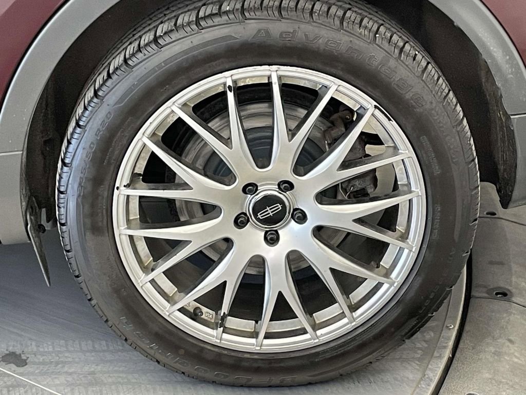 Used 2019 Lincoln Nautilus Reserve AWD/4WD image 11