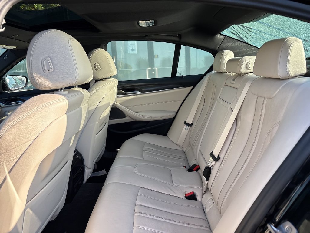 Certified 2023 BMW 530i xDrive w/ M Sport Package AWD/4WD image 14