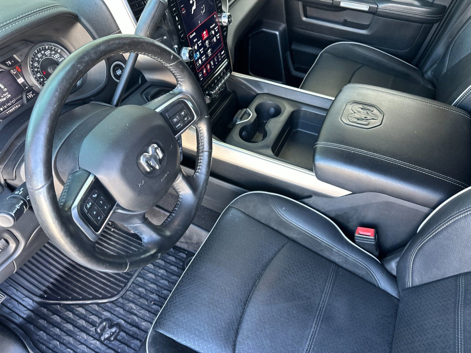 Used 2019 RAM 3500 Laramie image 10