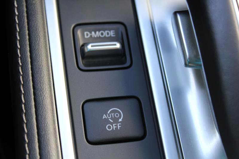 Used 2025 INFINITI QX60 Pure image 42