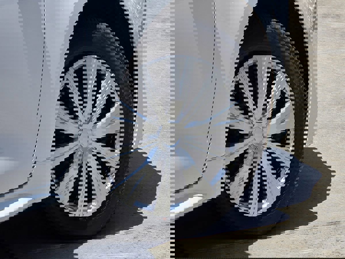 Used 2023 Toyota Corolla LE image 16