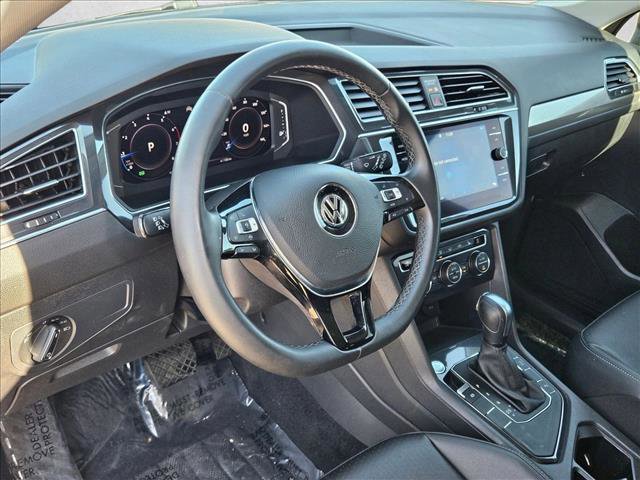 Used 2020 Volkswagen Tiguan SEL FWD image 10