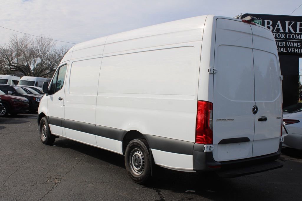Used 2023 Mercedes-Benz Sprinter 2500 image 12