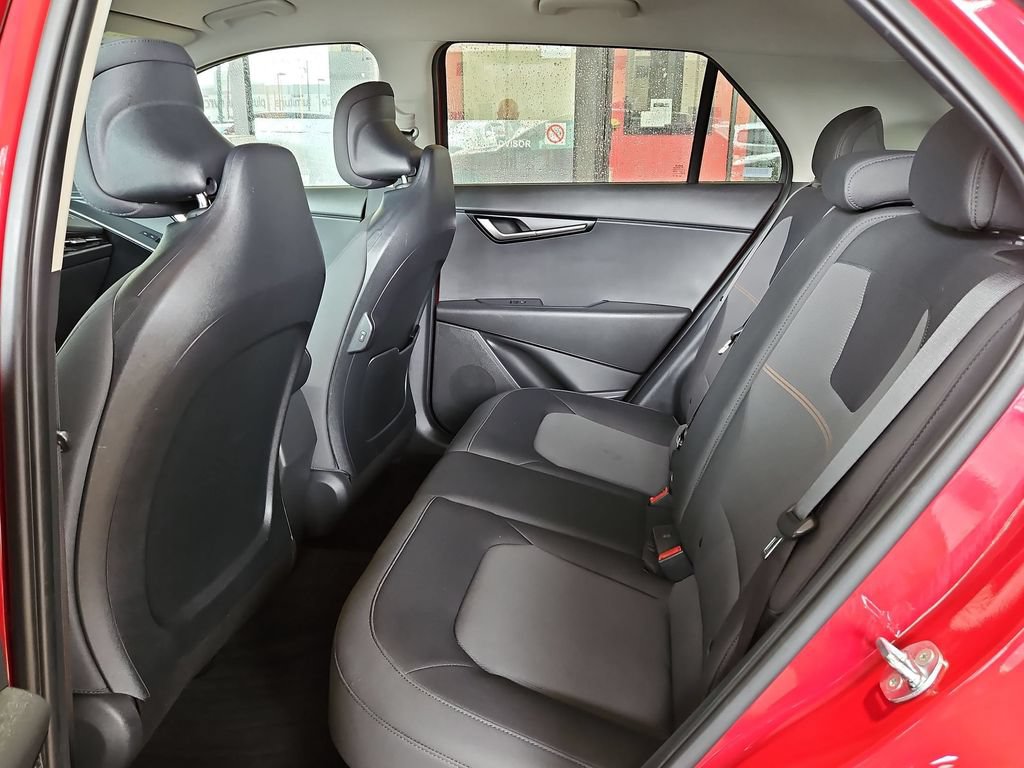 Used 2025 Kia Niro LX FWD image 28