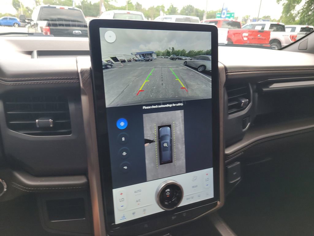 Used 2024 Ford Expedition Max King Ranch image 27