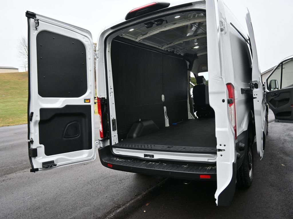 New 2026 Ford Transit 250 148 Medium Roof w/ Load Area Protection Package image 90