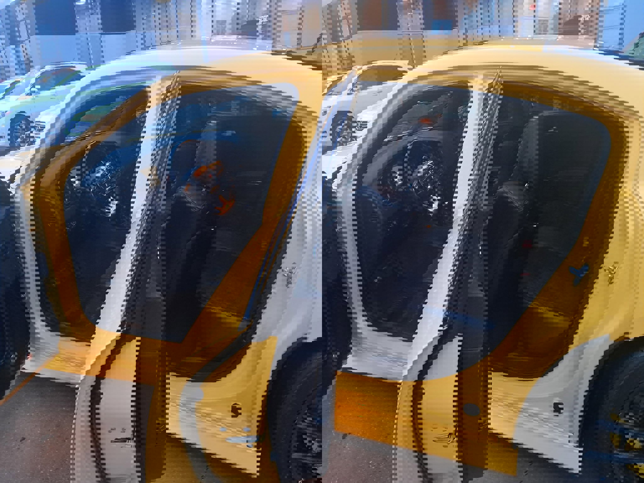 Used 2017 Dodge Charger R/T image 5