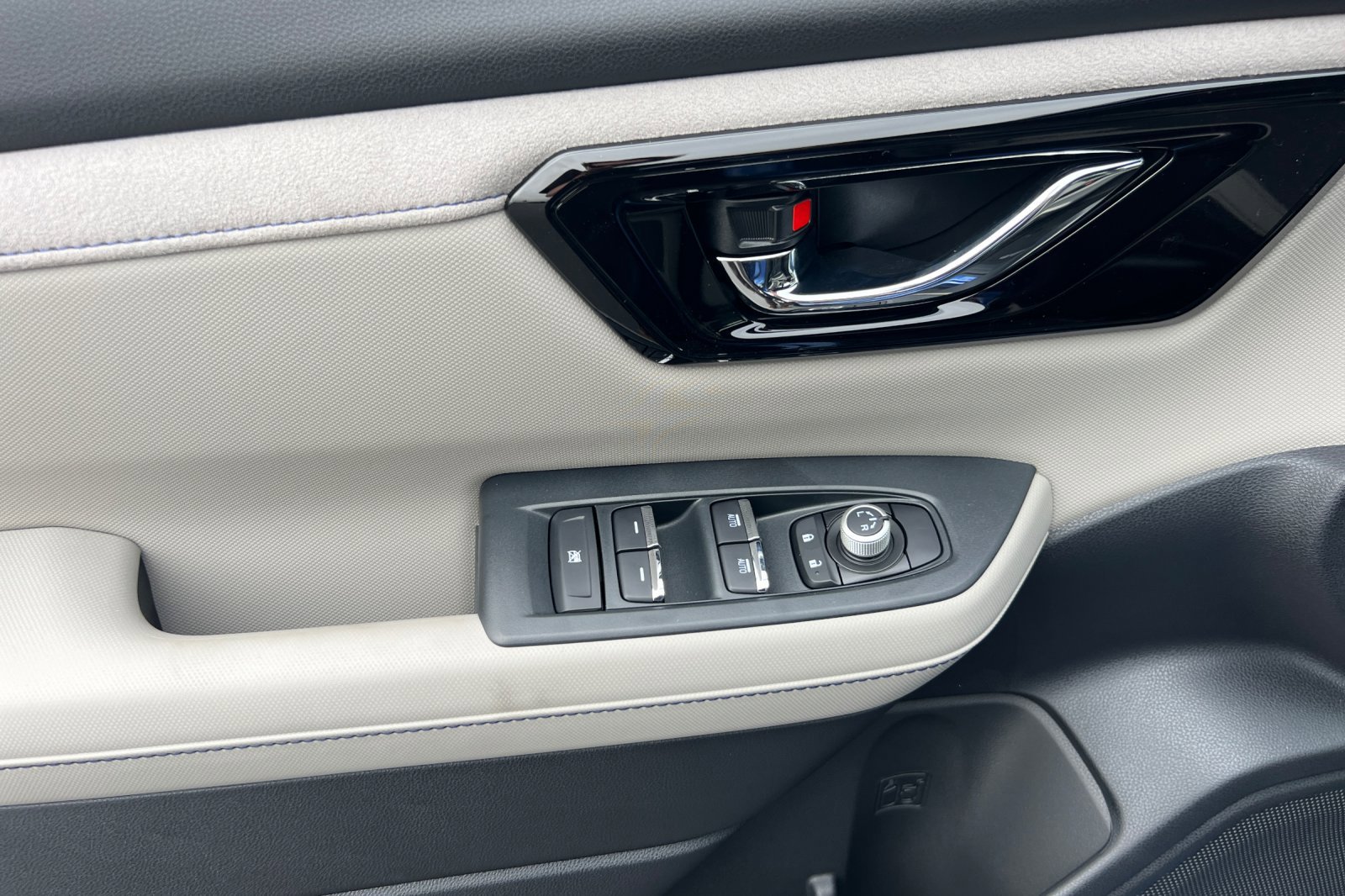 New 2025 Subaru Forester Limited image 11