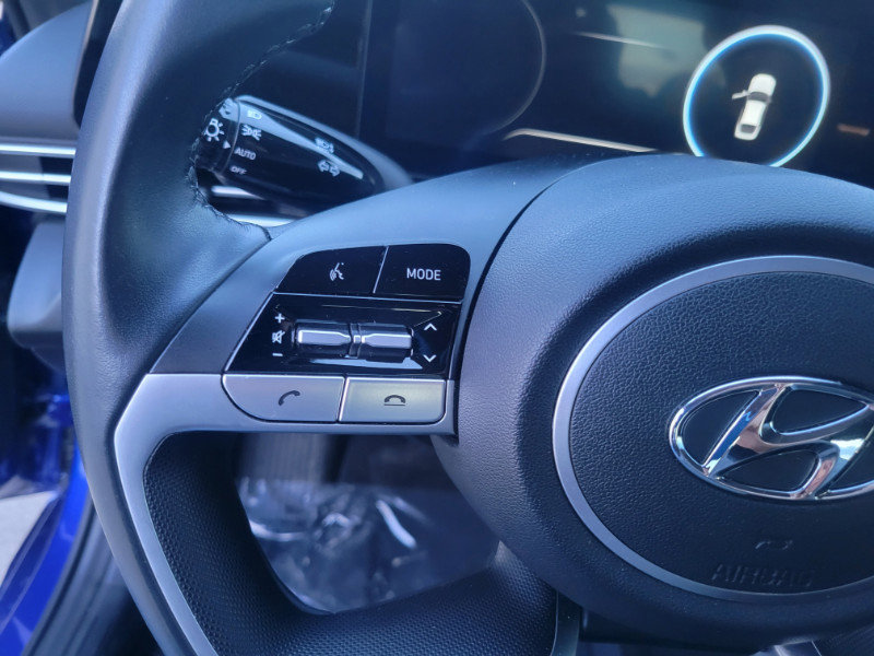 Used 2023 Hyundai Elantra SEL w/ Convenience Package image 36