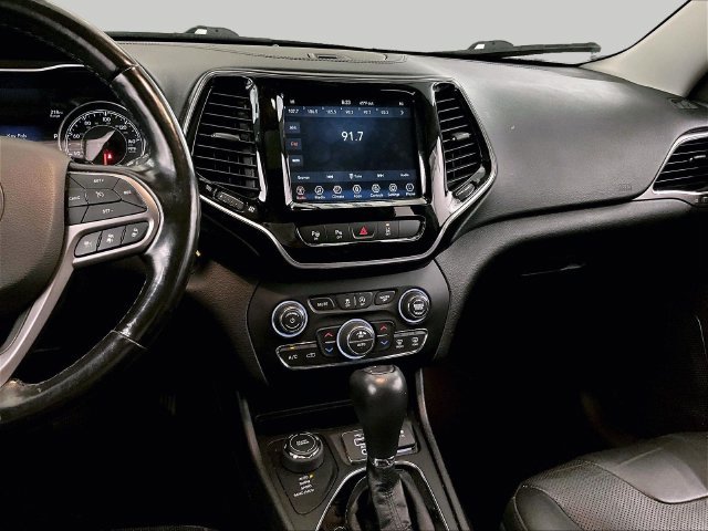 Used 2021 Jeep Cherokee Limited AWD/4WD image 7