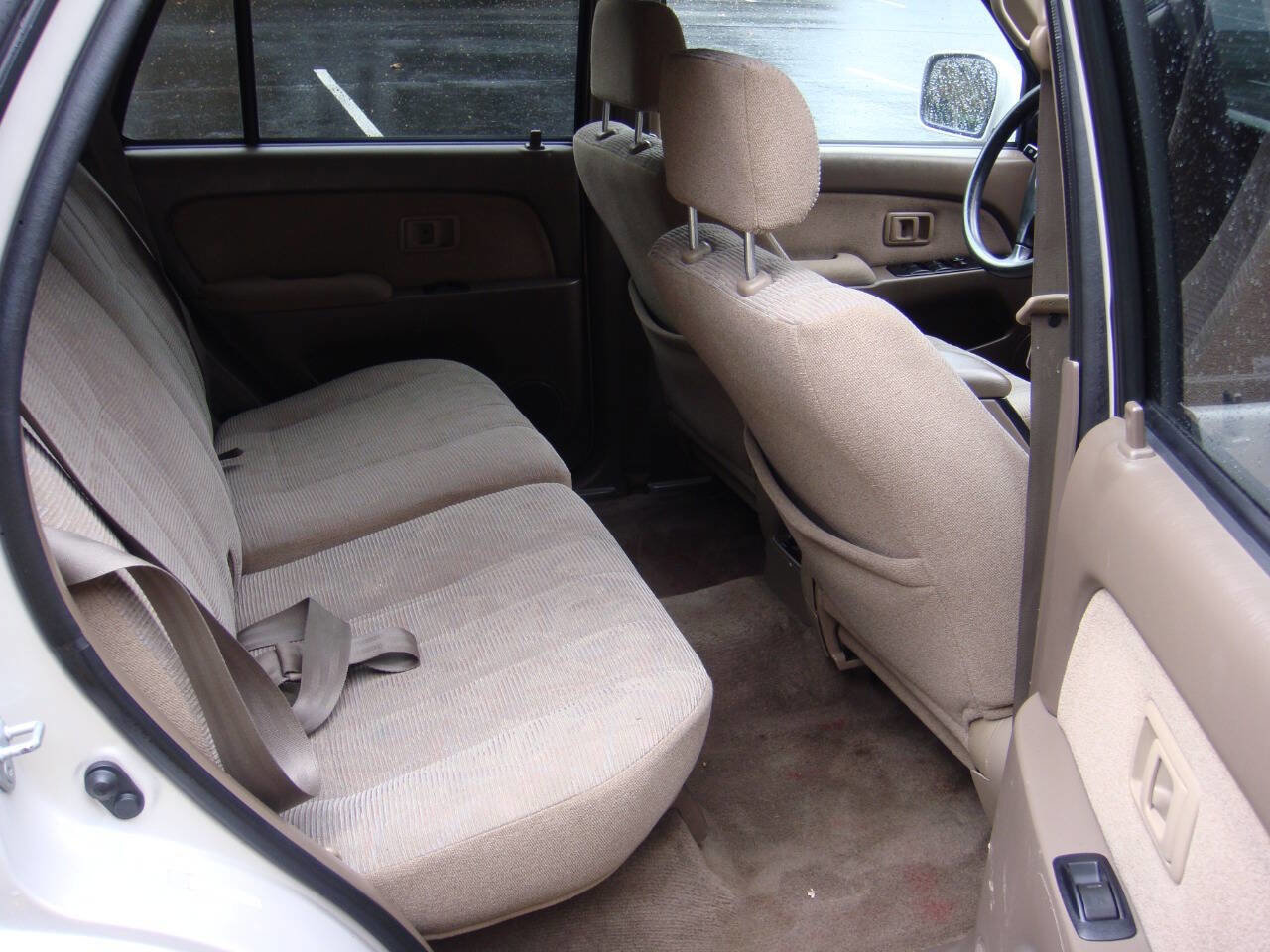 Used 2000 Toyota 4Runner SR5 image 14