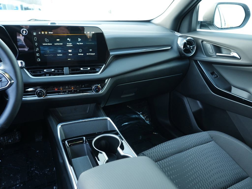 Used 2025 Chevrolet Equinox LT image 20