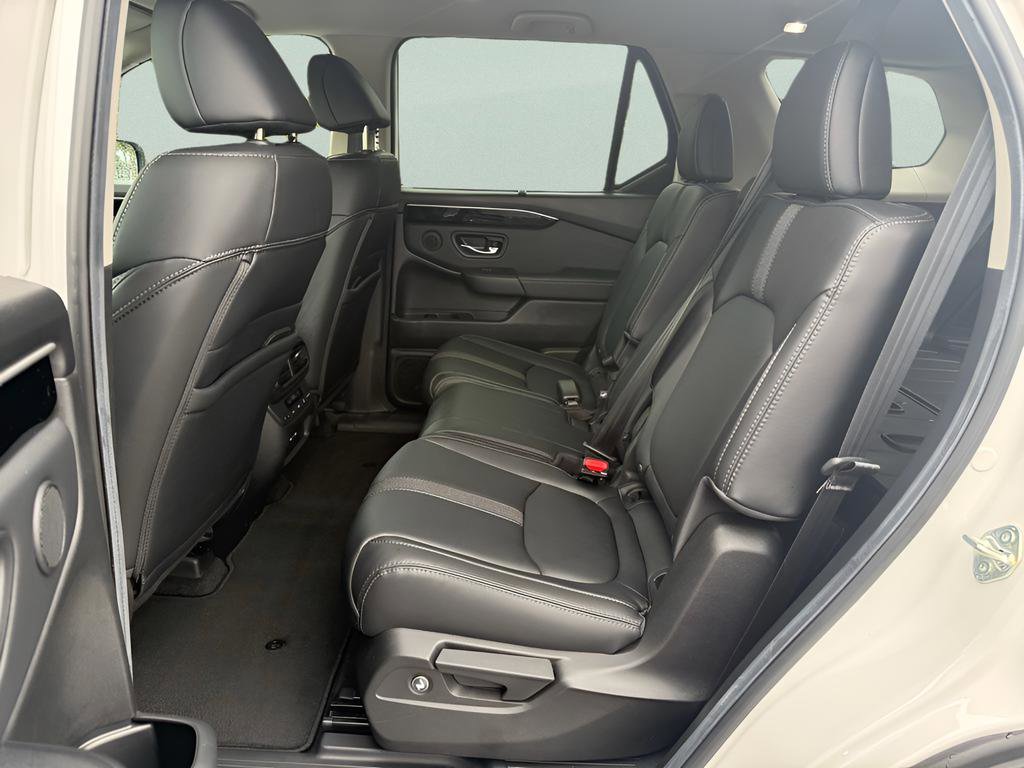 Certified 2025 Honda Pilot EX-L image 29