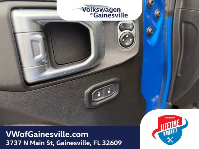 Used 2024 Jeep Wrangler Willys image 17