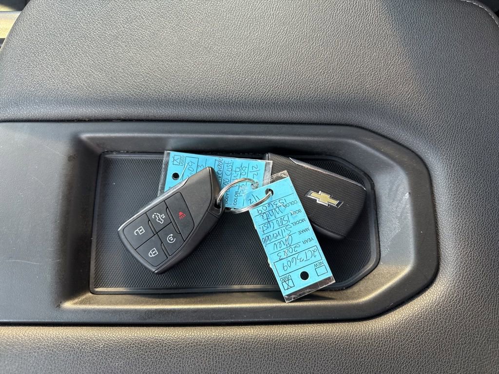 Used 2023 Chevrolet Silverado 1500 Custom image 36