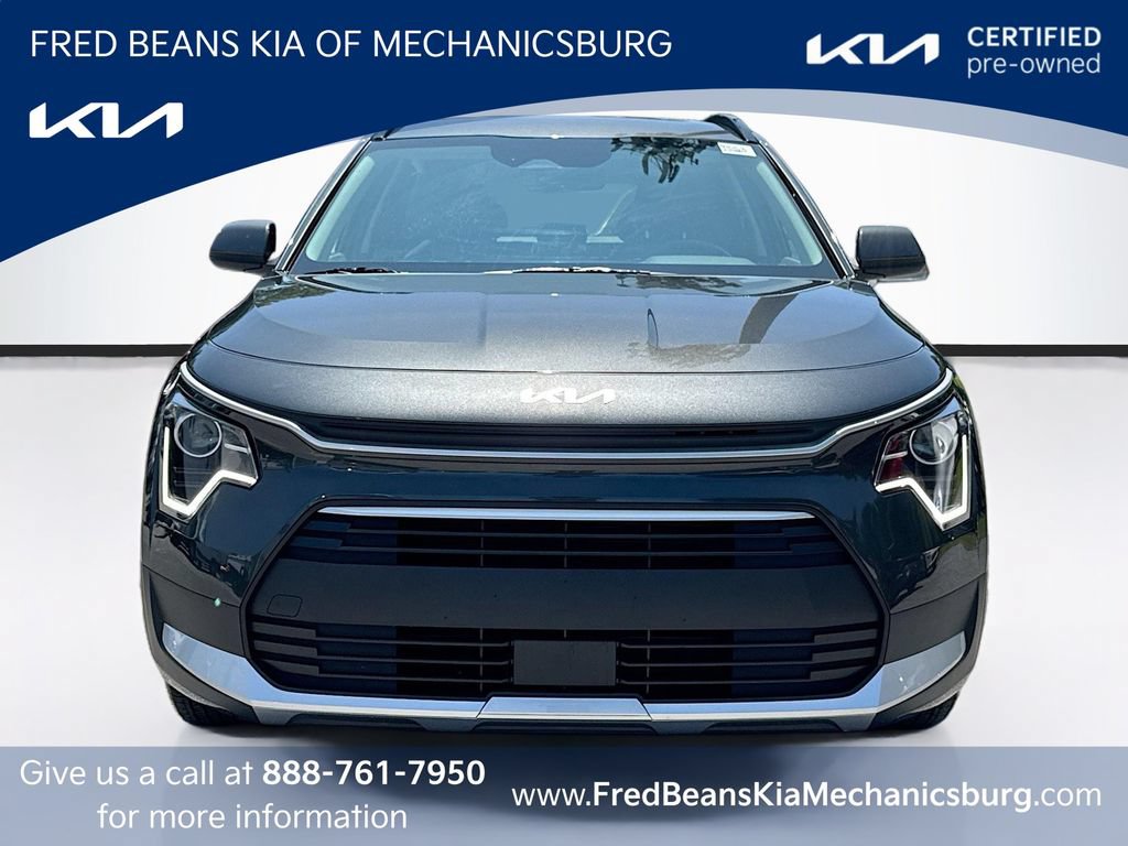 Certified 2025 Kia Niro EX FWD image 2