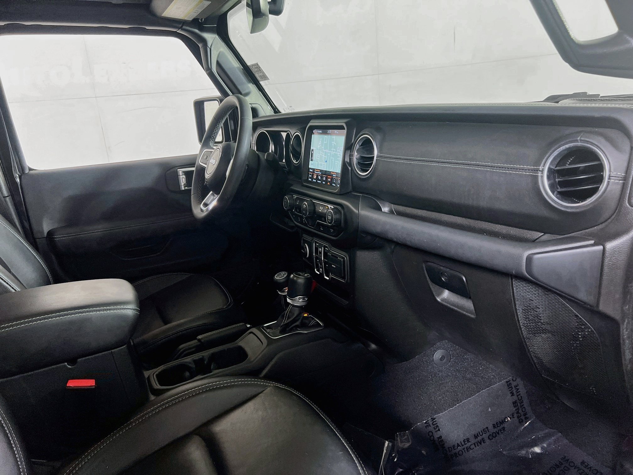 Used 2023 Jeep Wrangler Unlimited Sahara AWD/4WD image 27