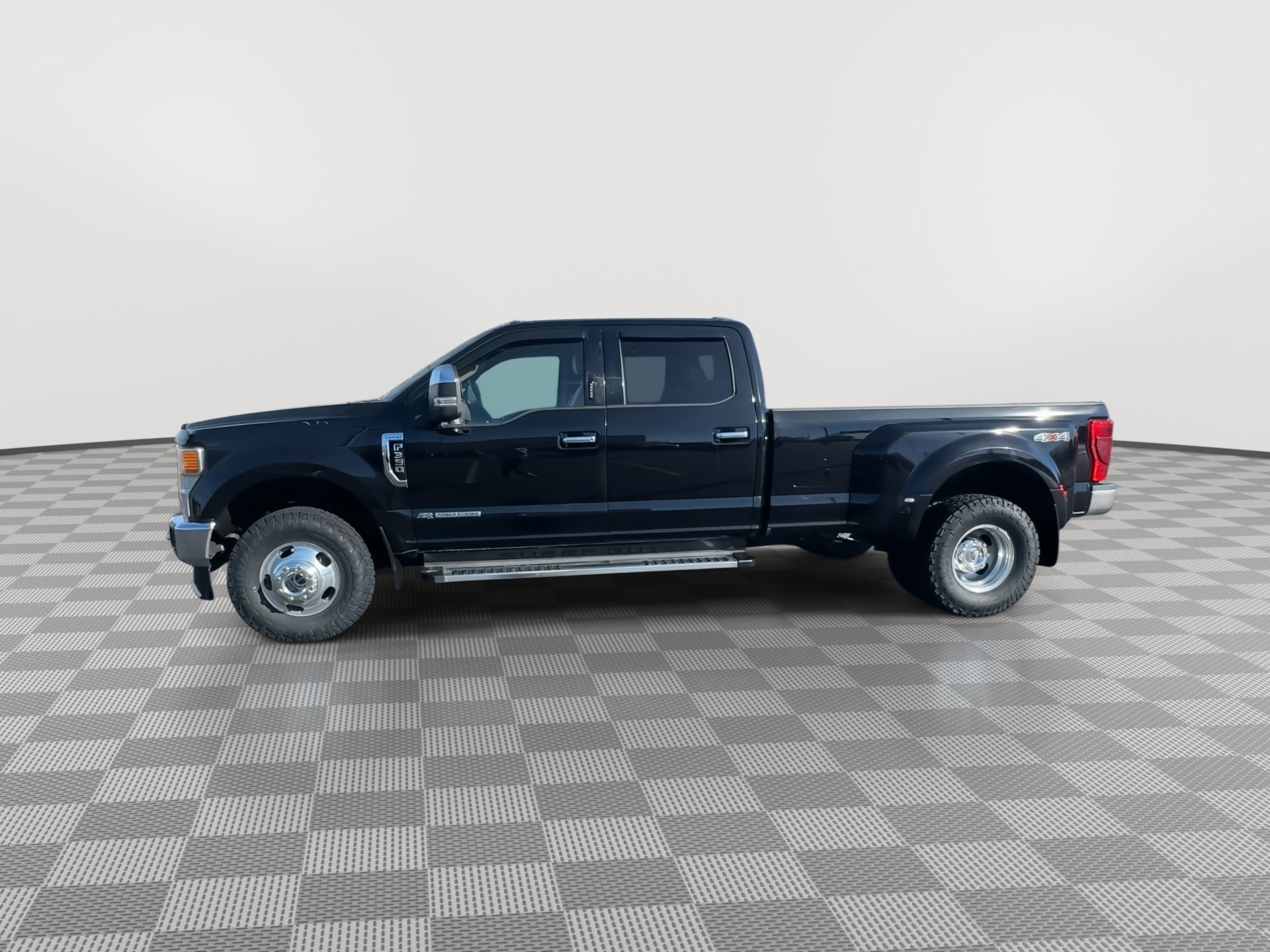 Used 2022 Ford F350 Lariat w/ Chrome Package image 5
