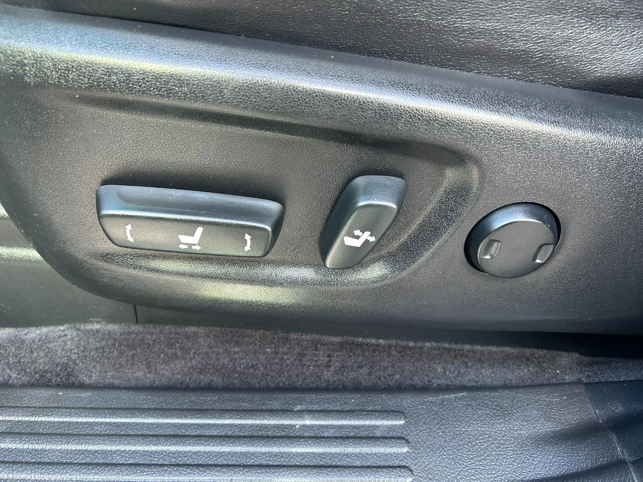 Used 2013 Lexus GX 460 Premium AWD/4WD image 11