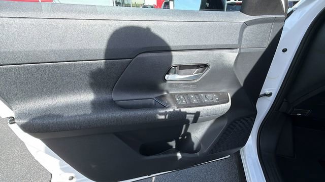 New 2026 Nissan Kicks SV w/ Cold Weather Package image 18